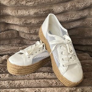 Steve Madden White Tan Sneakers with Chunky Sole